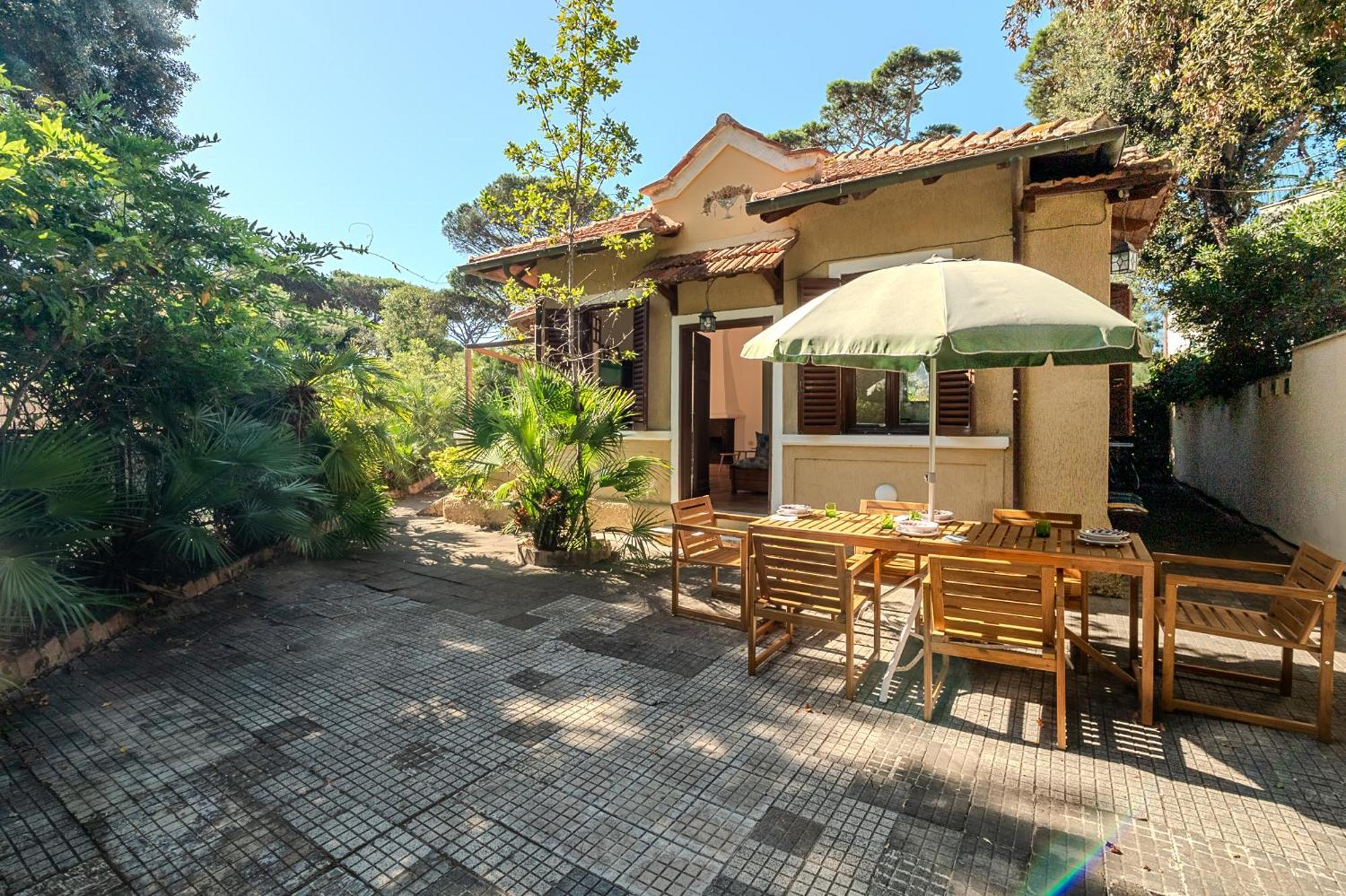 Exclusive Charming Villa - Free Parking 400 Mq Garden - Rome Airport - Roseto Villa Dream Фреджене Екстер'єр фото
